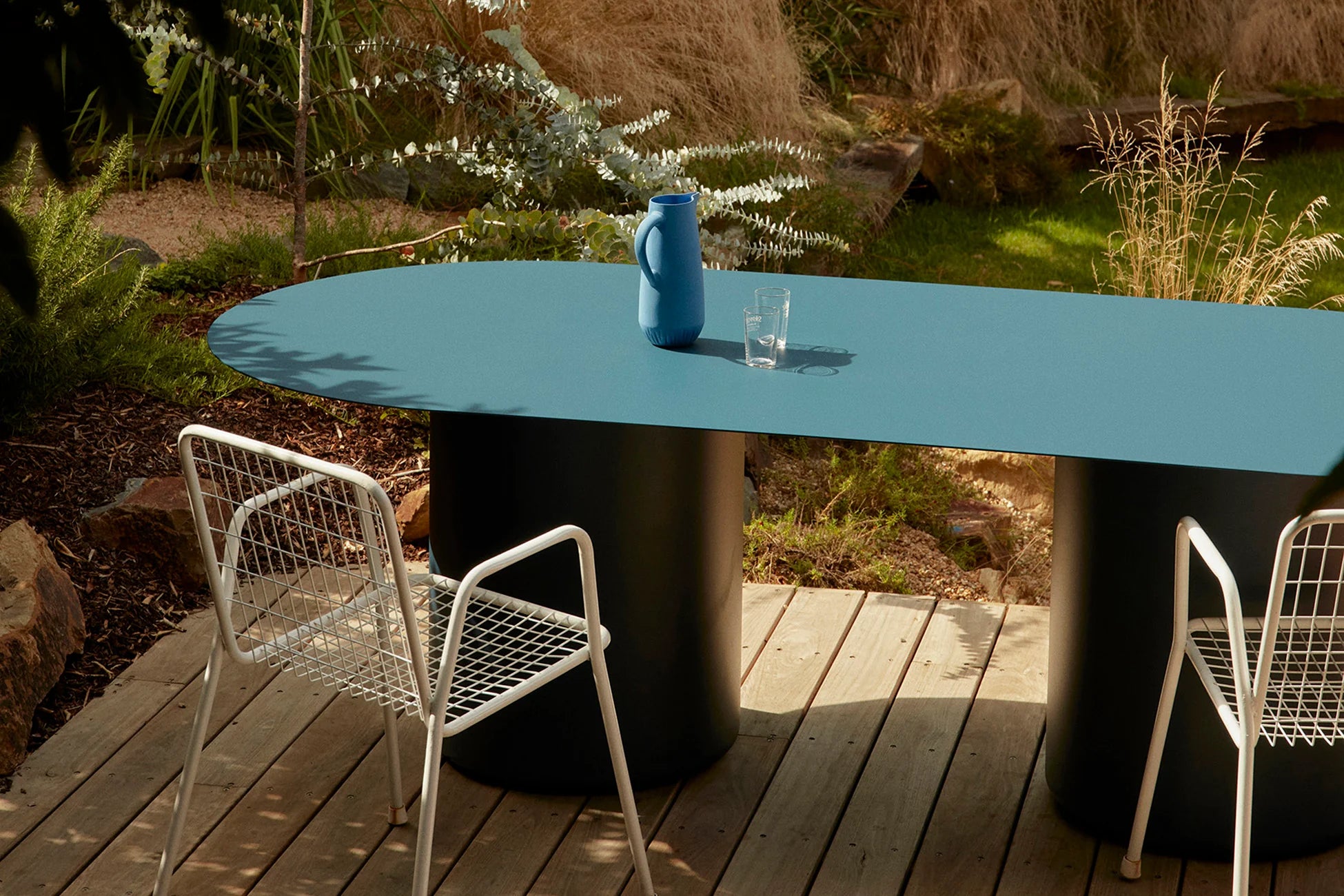 Sequence Oval Dining Table - Outdoor