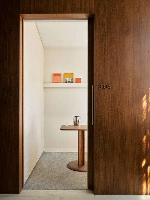 Ayva Bistro Square 900x900x750h OAK