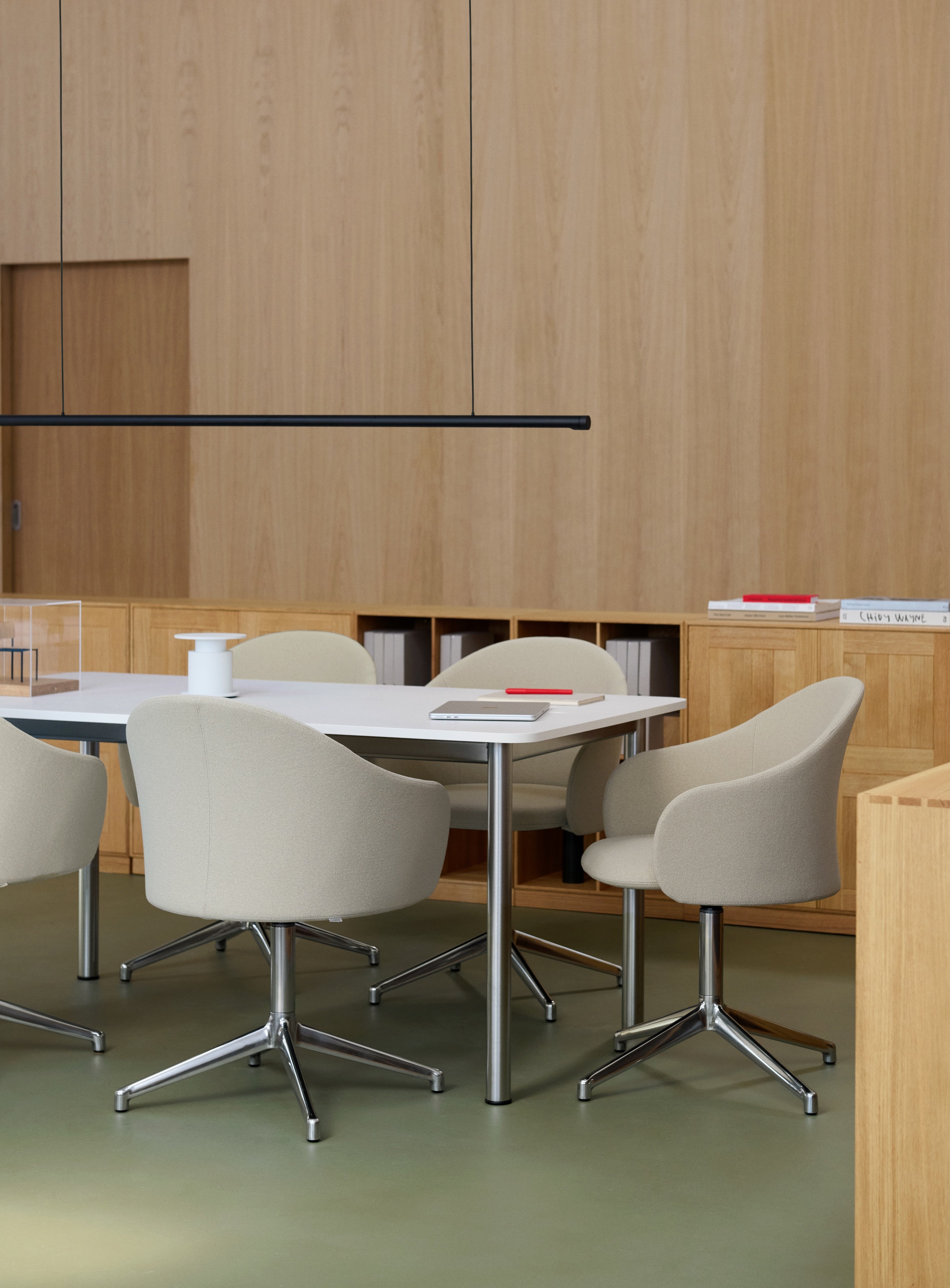 Gomo Armchair 4 Star Swivel